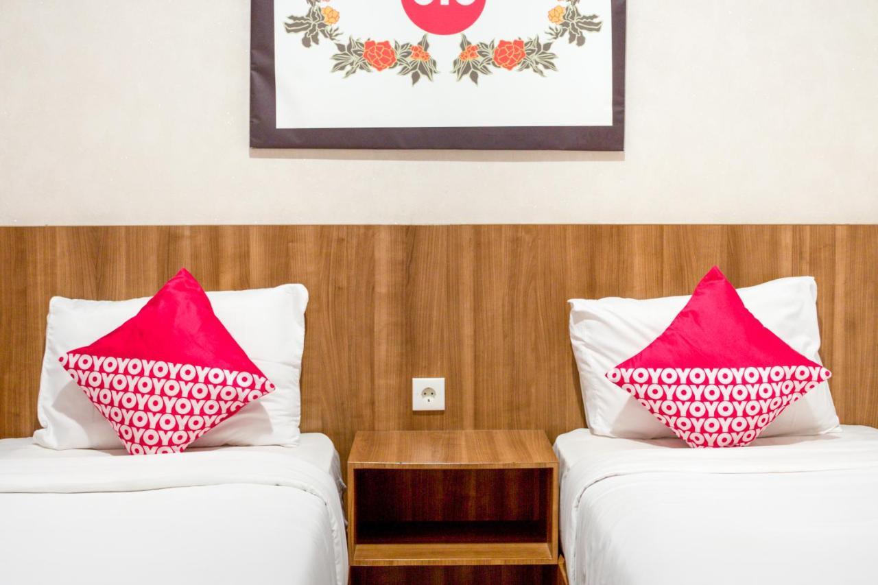 Super Oyo 1183 Papakoel Hotel Medan Exterior foto